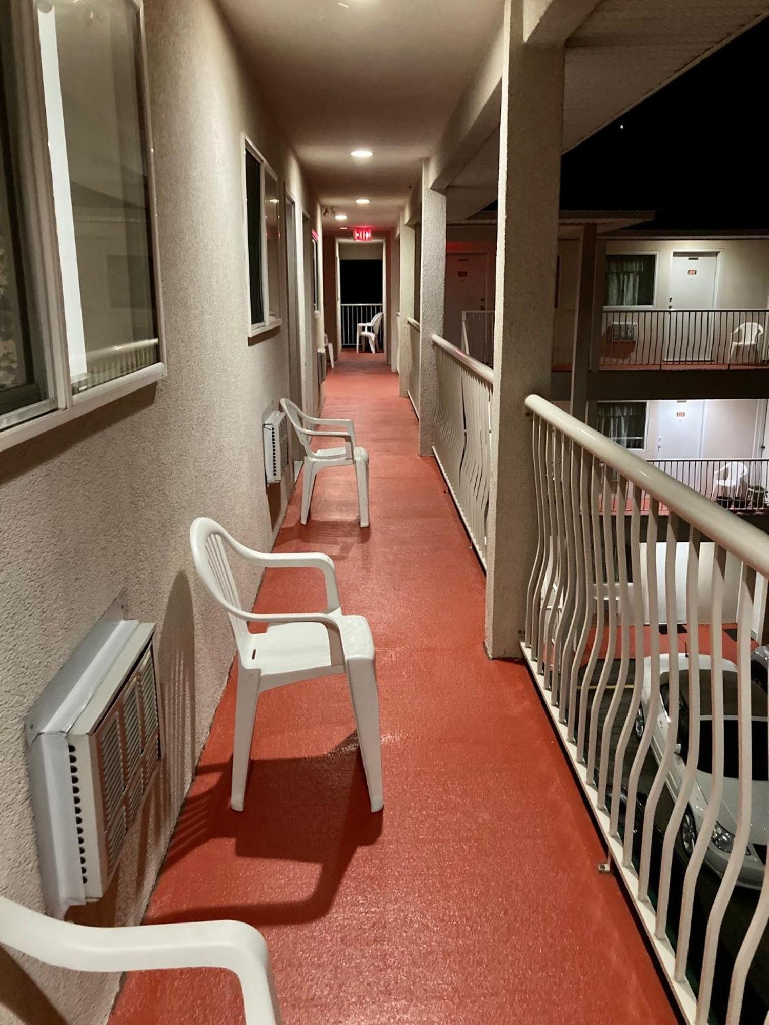Motel 99 Grand Forks Zewnętrze zdjęcie