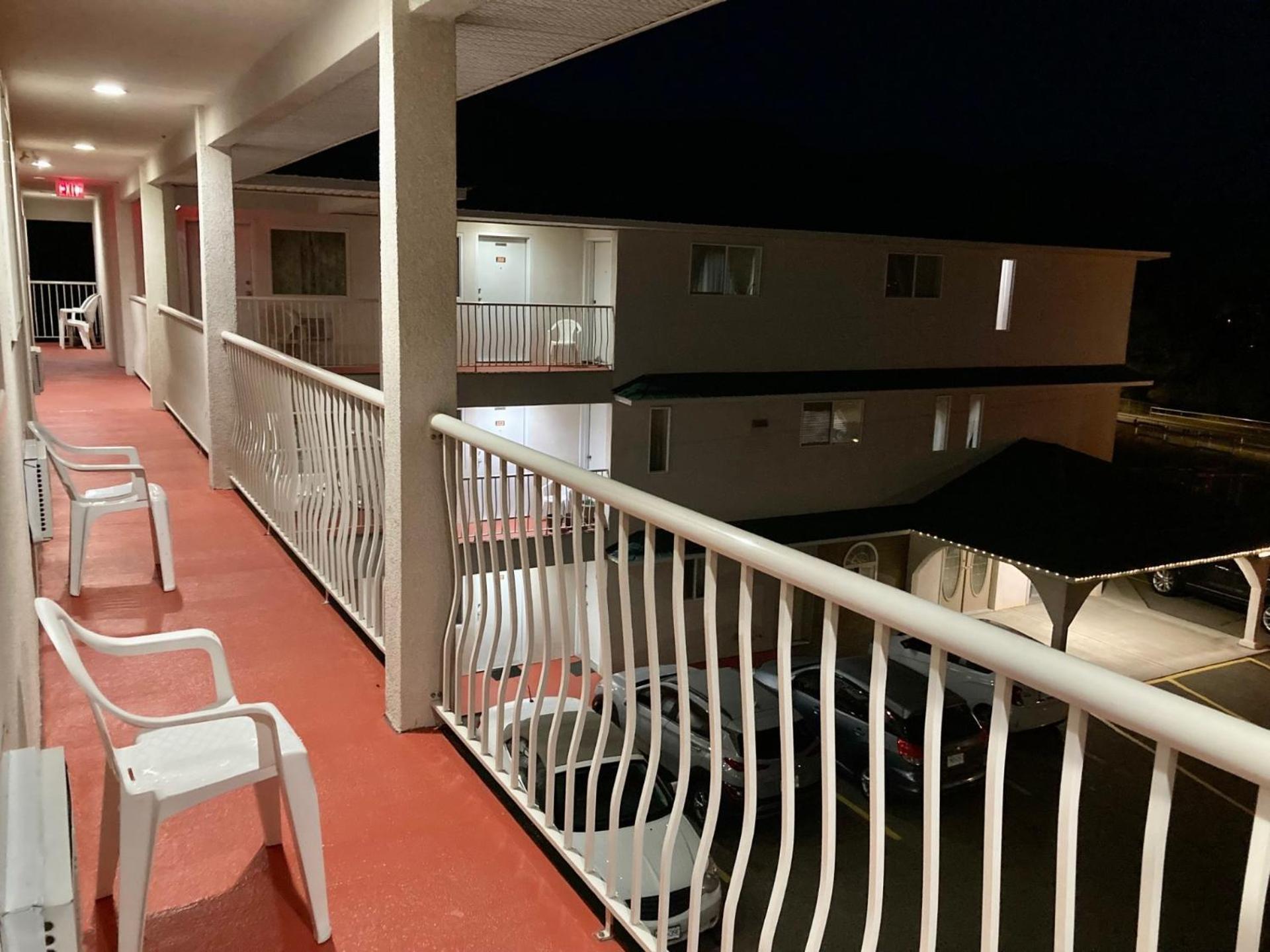 Motel 99 Grand Forks Zewnętrze zdjęcie