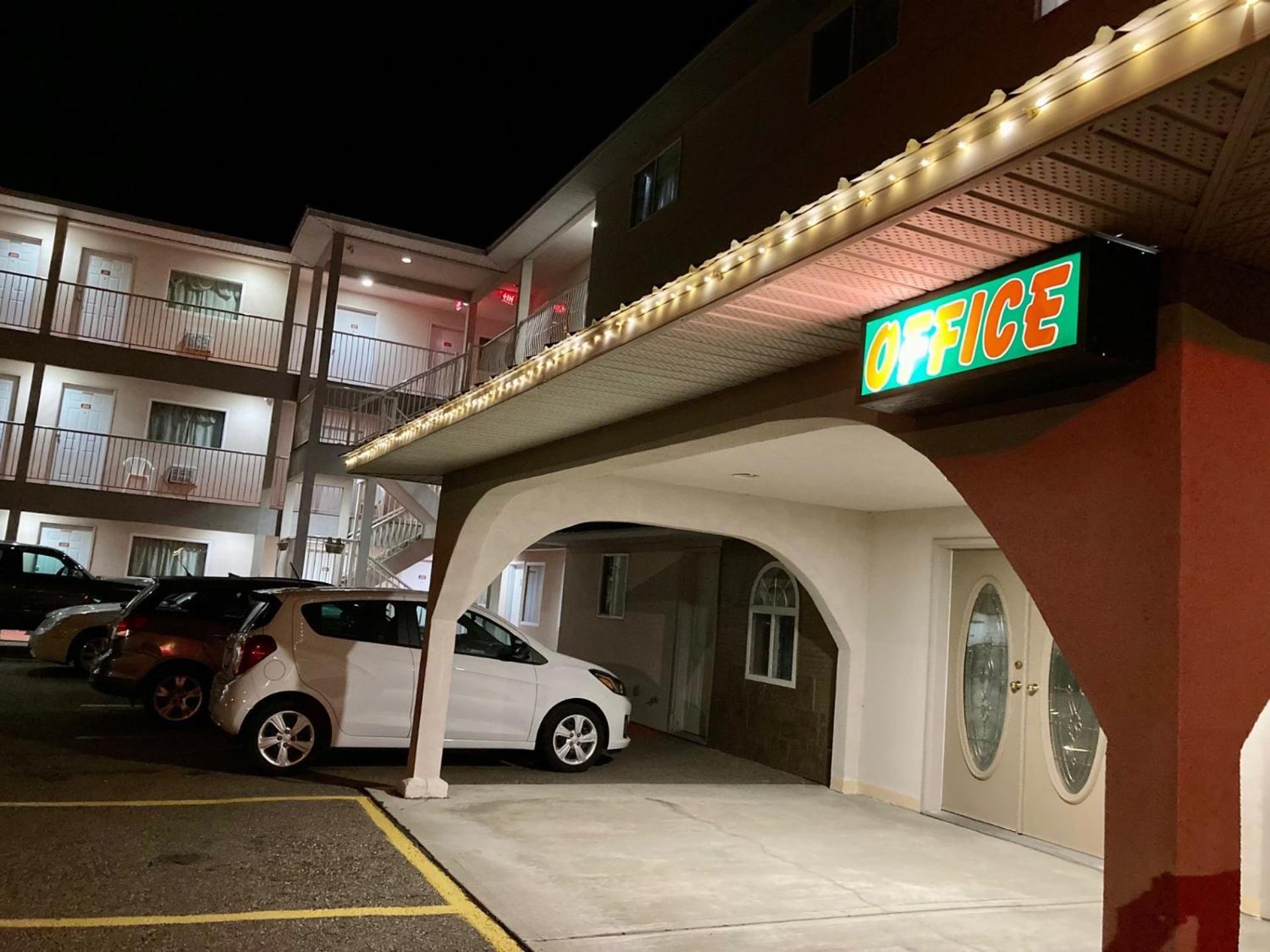 Motel 99 Grand Forks Zewnętrze zdjęcie