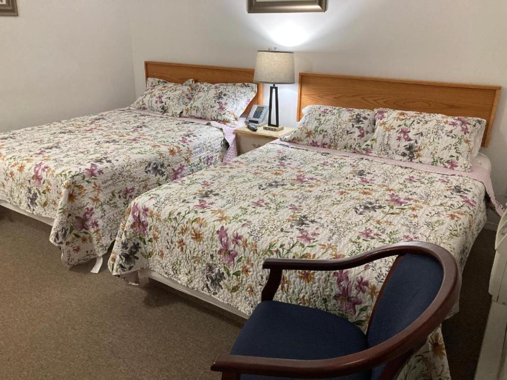 Motel 99 Grand Forks Zewnętrze zdjęcie
