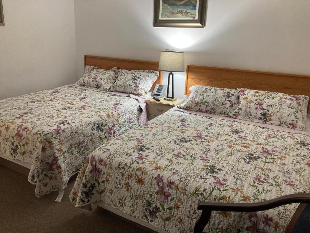 Motel 99 Grand Forks Zewnętrze zdjęcie